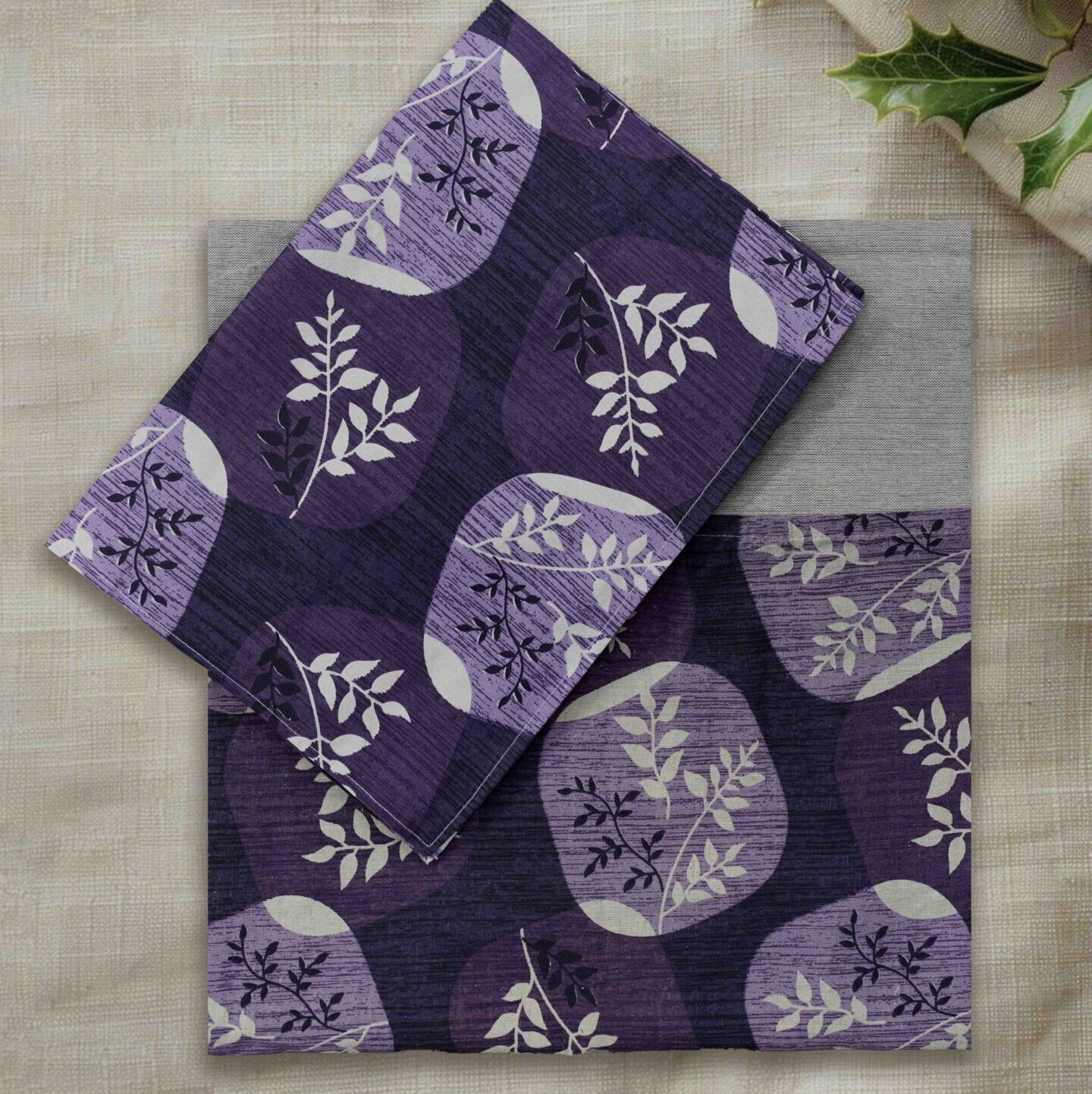 Stylish border cotton queen bedsheet