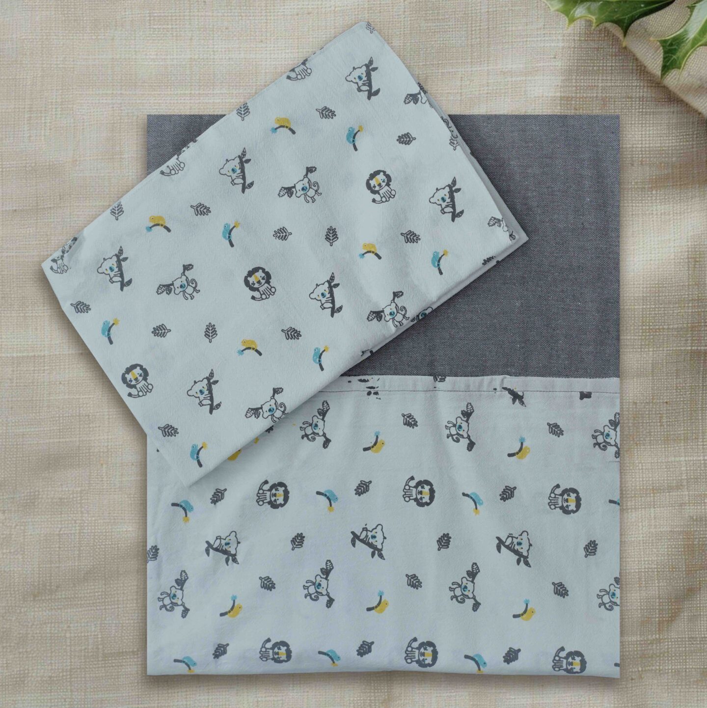 Classic thick cotton queen bedsheet border style