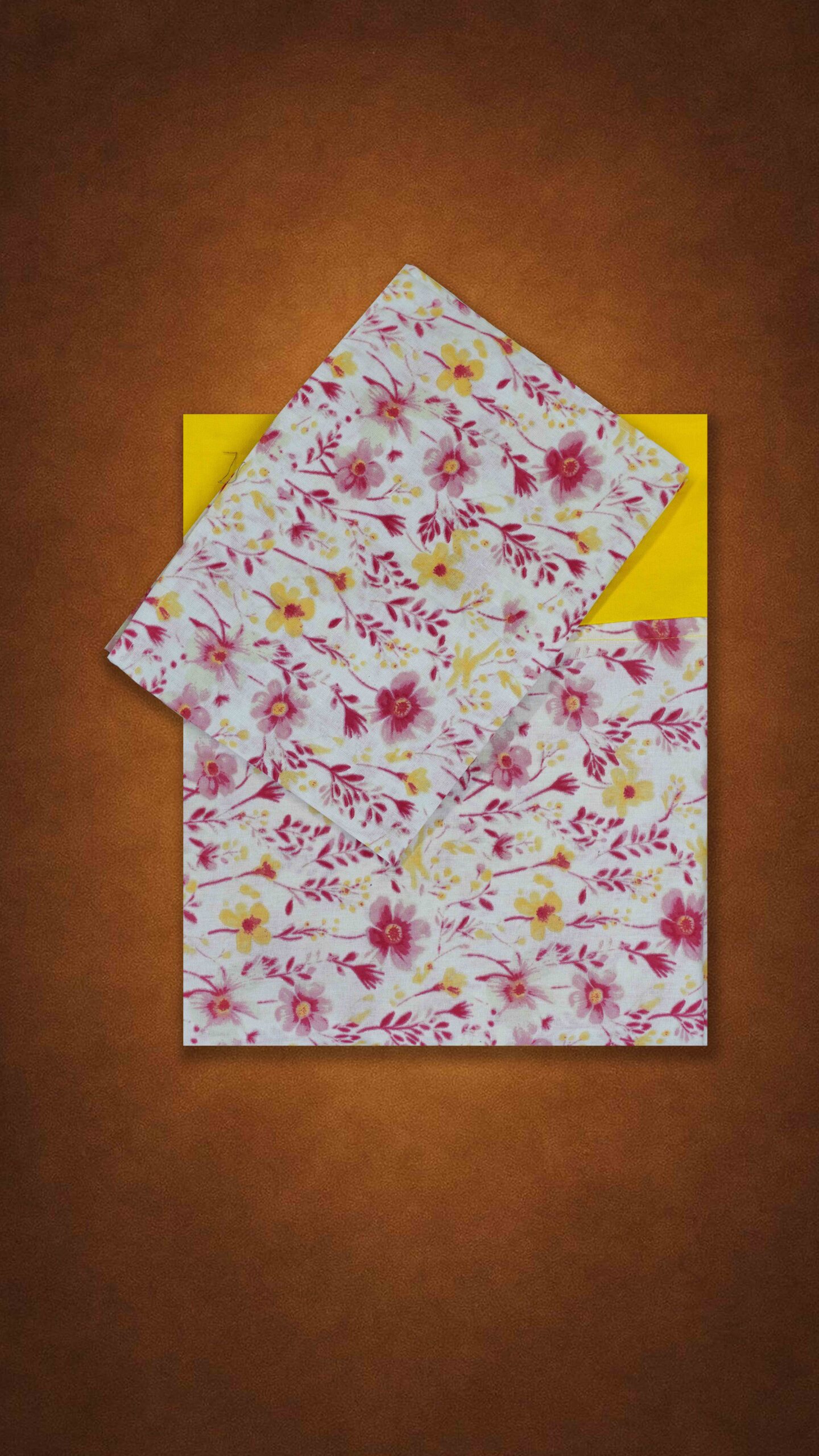 Queen size cotton bedsheet border design with two pillow covers