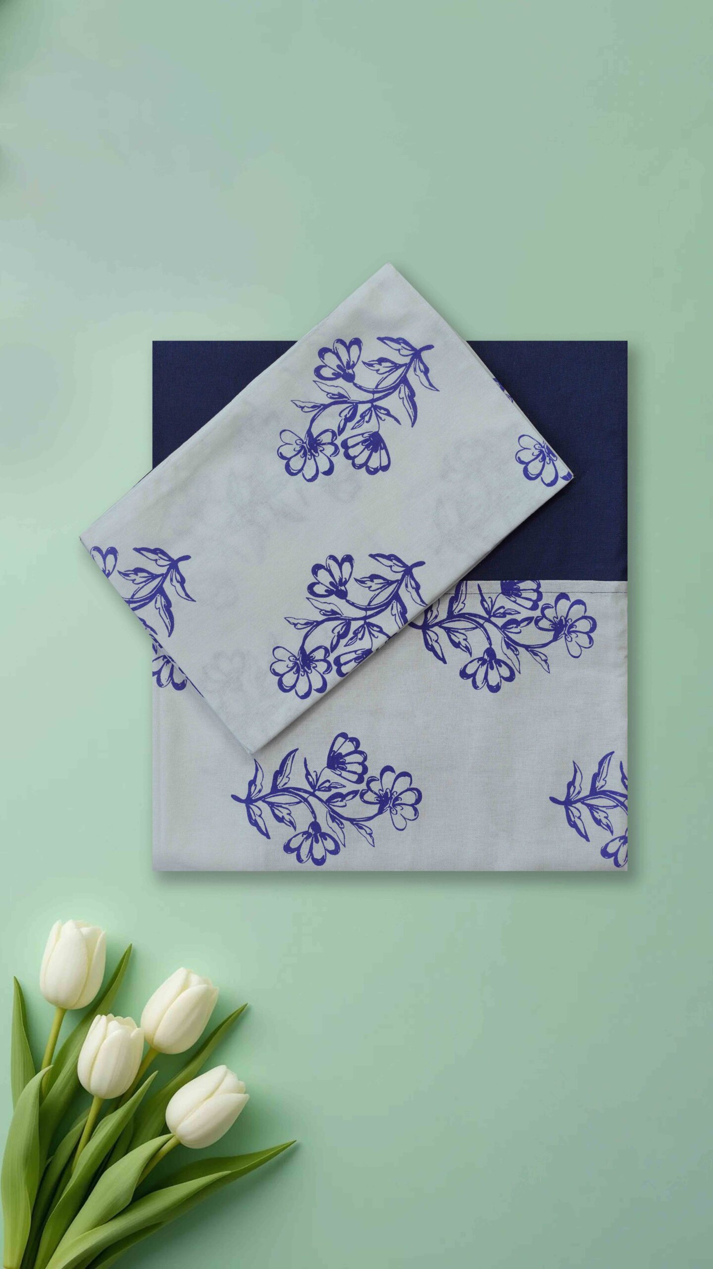 stylish cotton queen bedsheet border print pillow covers